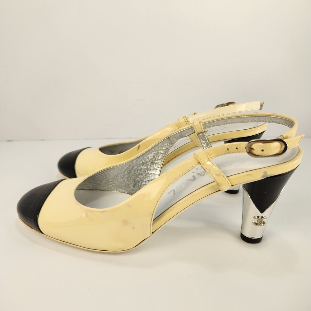 Chanel Vintage Women's High Heel Classic Pumps Cream/Black Cap Toe Size 37 (6.5) - Picture 7 of 9